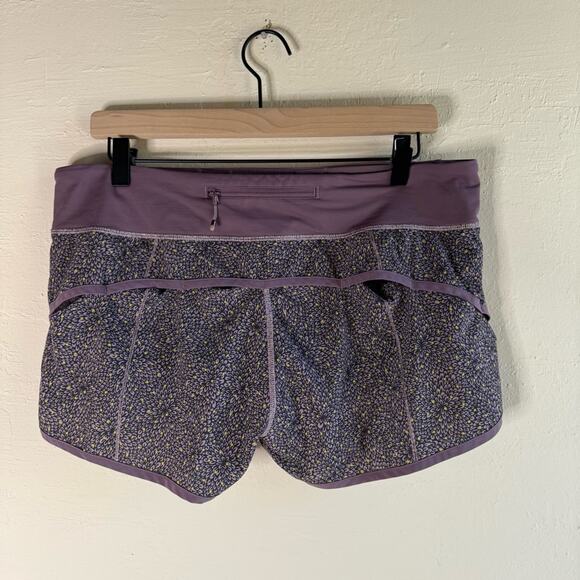 Lululemon Run Speed Short 4-way Stretch
Dottie Mum Deep Coal Mauvelous Size 10 - Picture 3 of 7